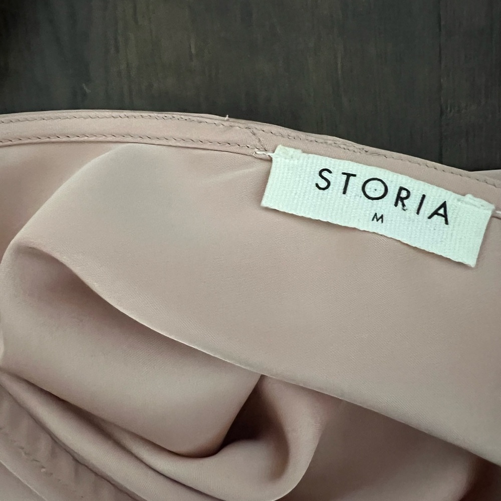 Storia Dusty Blush Satin Wrap Dress, Medium - EUC - Picture 3 of 7